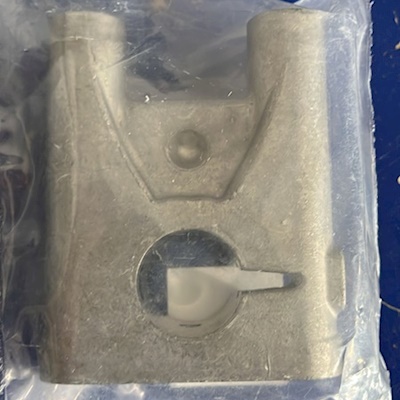 04902784 Deutz Braket - Deutz 04902784 Bracket